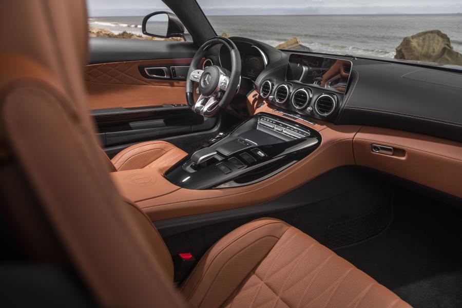 Интерьер Mercedes-AMG GT C Roadster (R190) 2019 года  (NA) (фото 13 из 42)